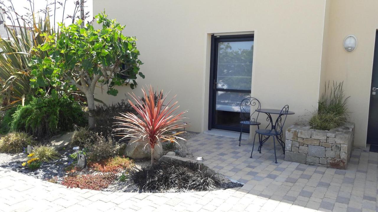 Bed and Breakfast Les Sables Santec Exterior foto